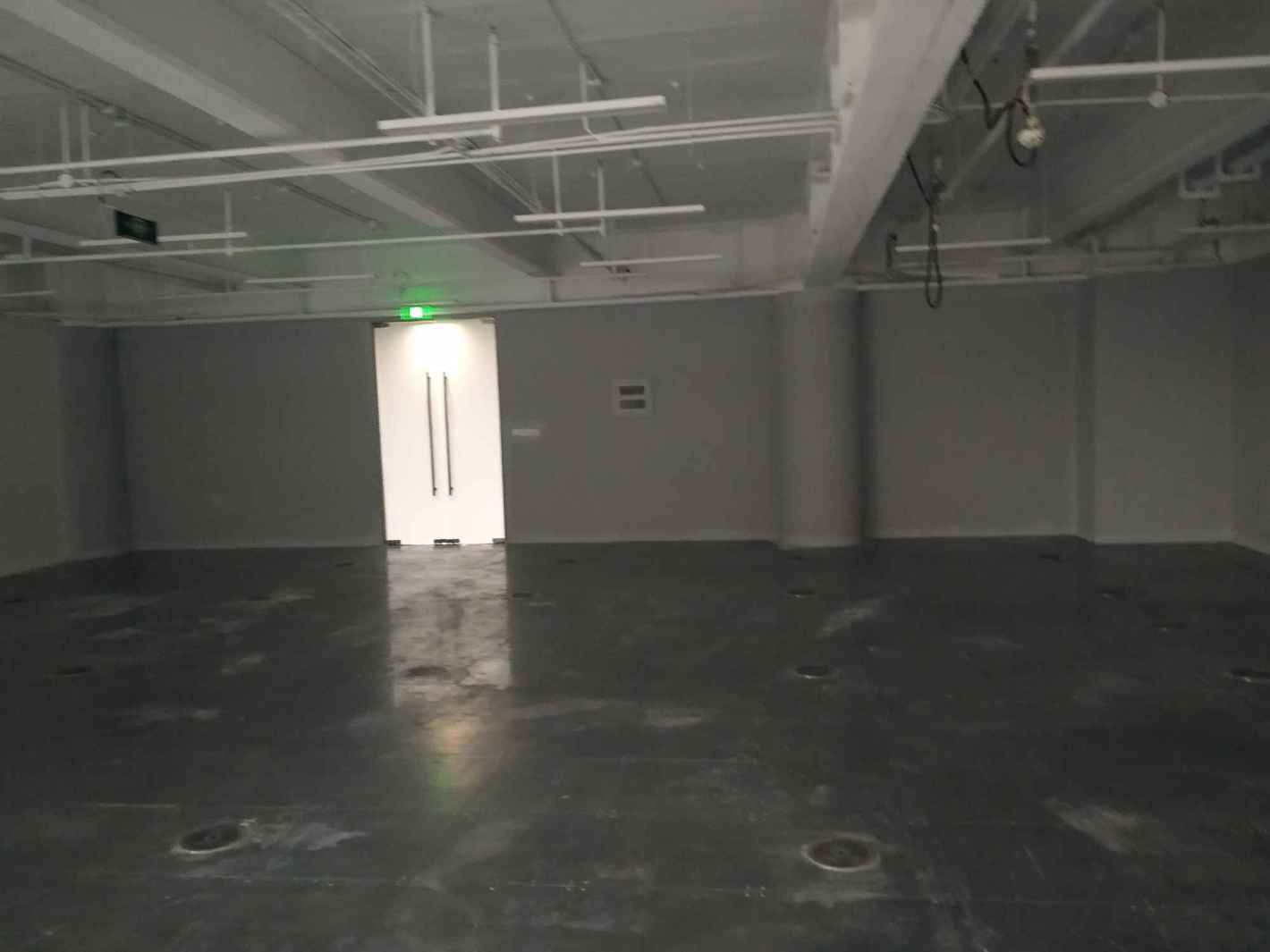 诺亚财富中心（虹桥新地中心）长宁 诺亚财富中心（虹桥新地中心） 611平米 简装修