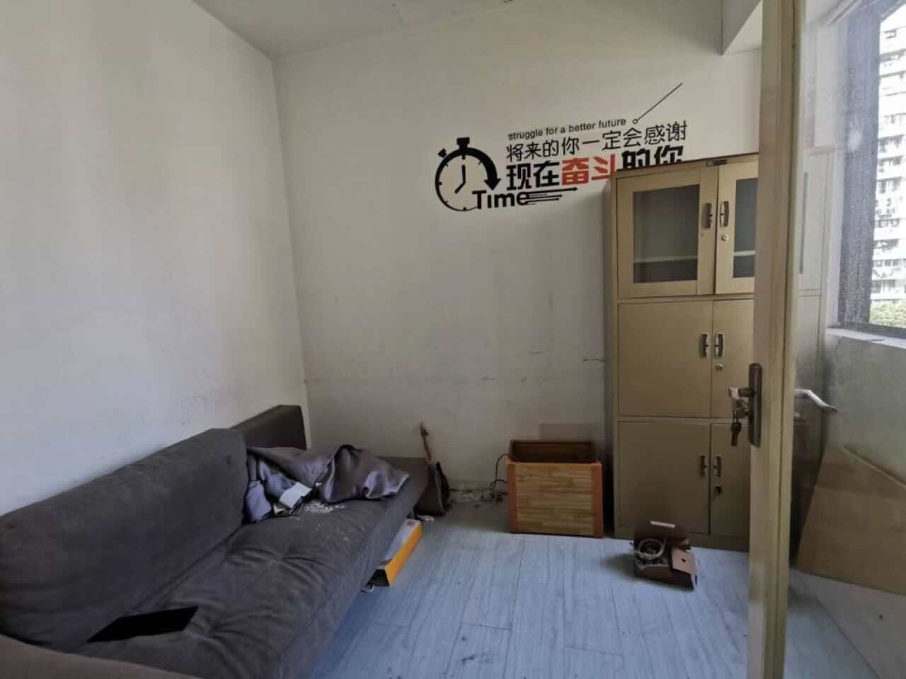 贵人大厦商务楼杨浦 贵人大厦商务楼 98平米 精装修