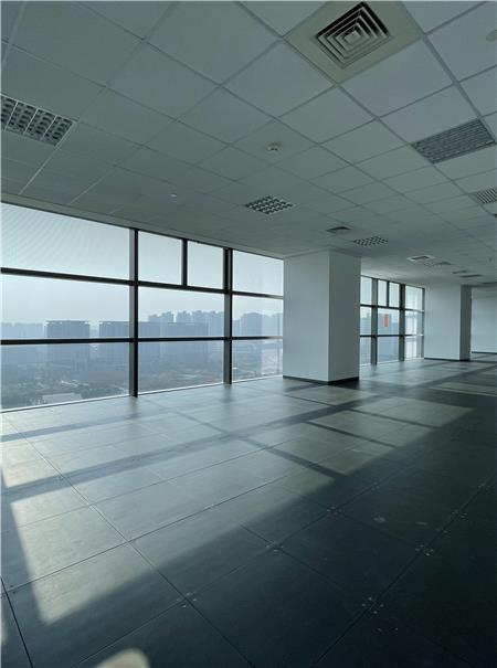 保利国际广场1200平米办公室出租_3.00元/m²/天