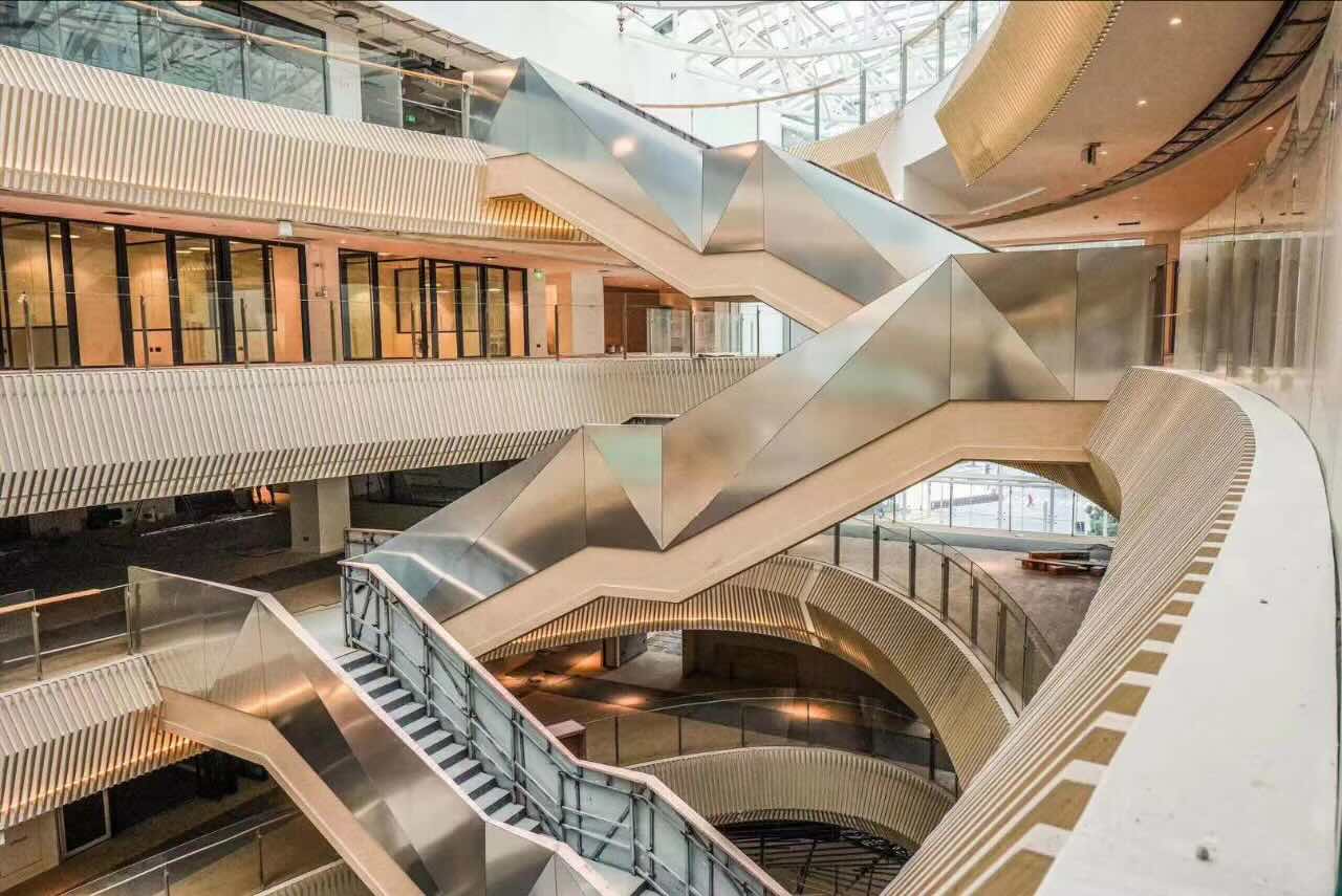 WeWork（上海广场）