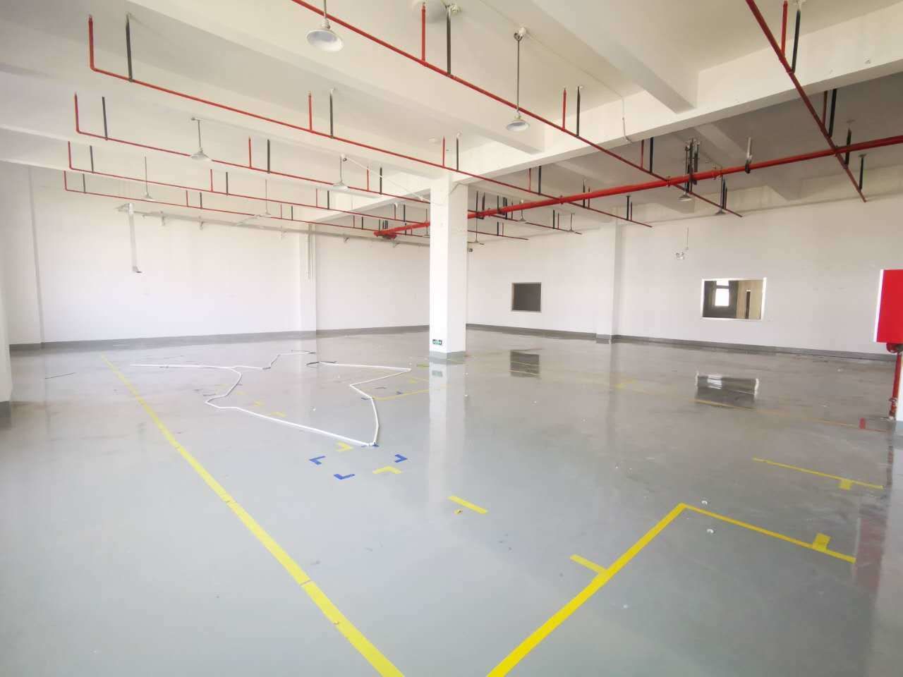 金地威新·嘉定智造工园1200平米办公室出租_1.06元/m²/天