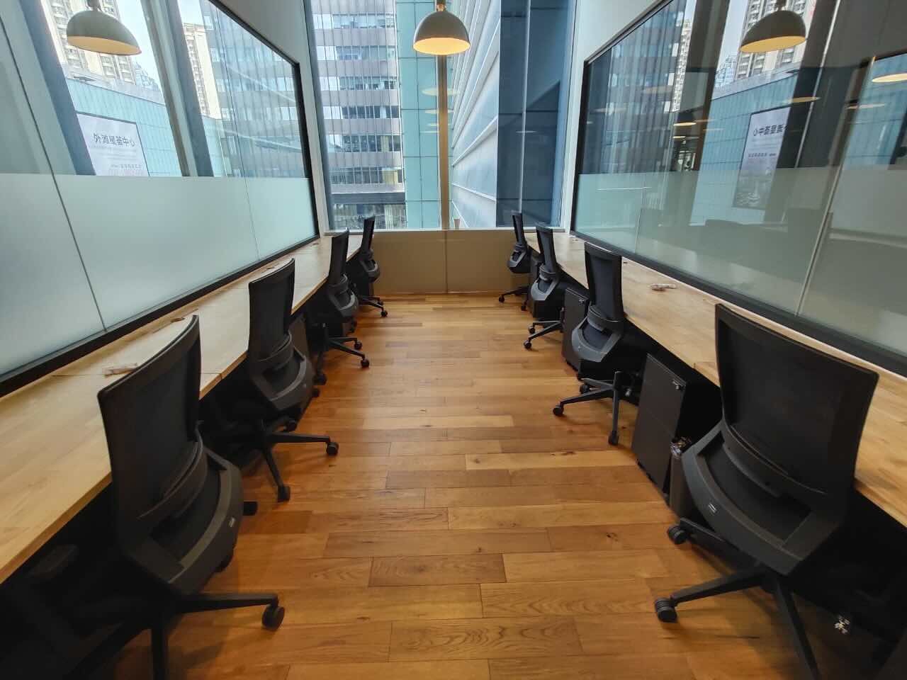 浦东  WeWork(新梅联合广场) 56平米 精装修